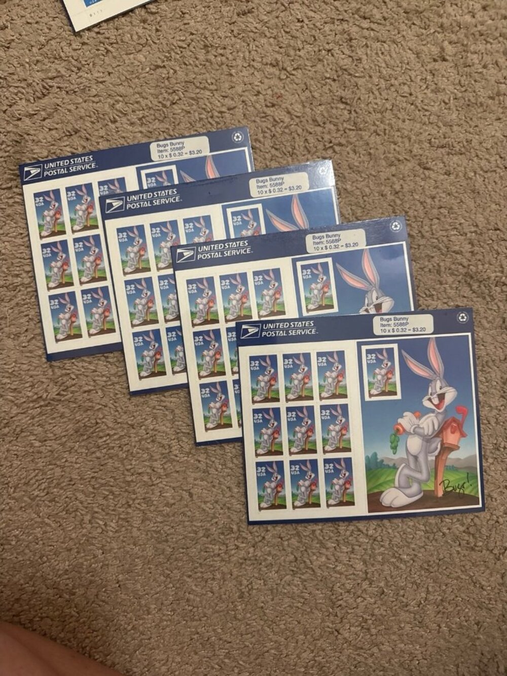 40 bugs bunny sealed stamps (5588P)